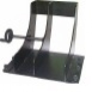 Устройство для зажима переднего колеса на подъемнике