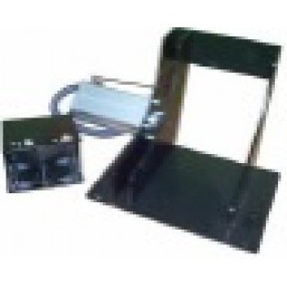 Пневматическое устройство с педалью для зажима переднего колеса на подъемнике