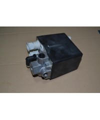 Блок давления 380в 10А 